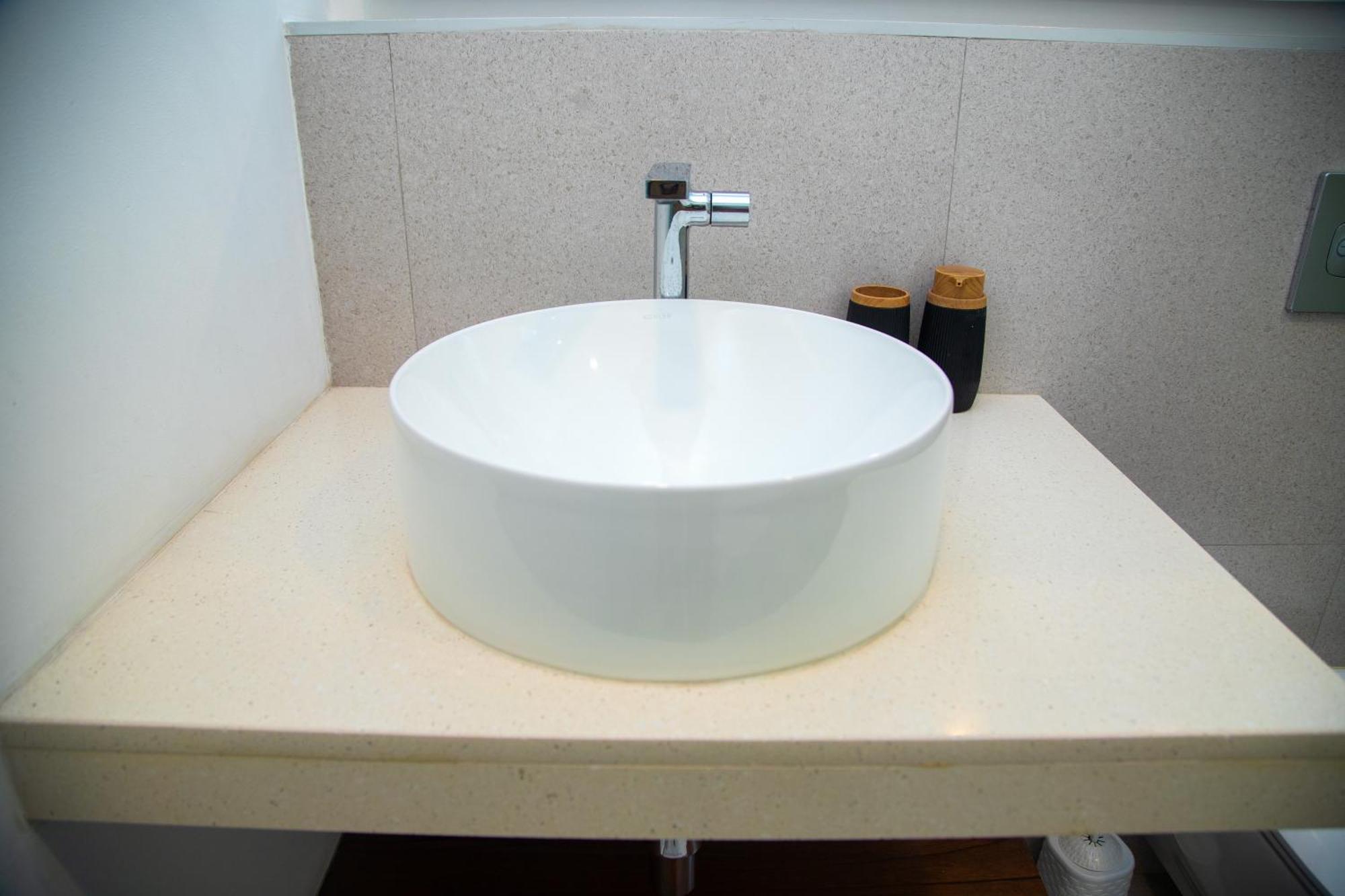 The Pavilion 1Bdr Luxury Apt أكرا المظهر الخارجي الصورة